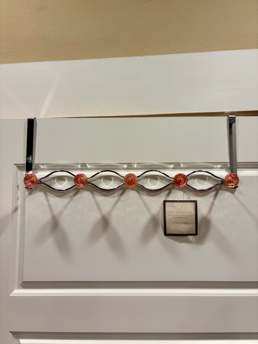 Decorative Metal Wall Hook Rack with Pink Glass Rosettes NEW